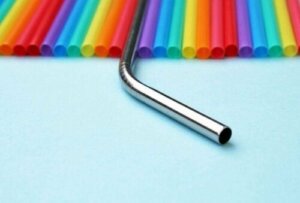 Metal Pipetler: Plastik Ayak İzini Azaltmak İçin Alternatif