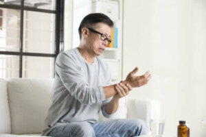 Ellerde Uyuşma Neden Gerçekleşir?