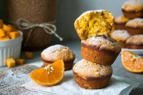 2 Farklı Yumuşacık Portakallı Muffin Tarifi 2021 