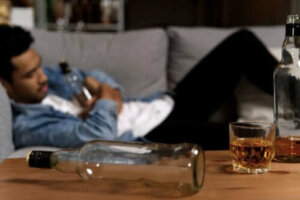 Partnerim Alkolik: Ona Nasıl Yardımcı Olabilirim?