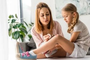 Enfekte Bir Yarayı Tedavi Etmek İçin 6 Adım