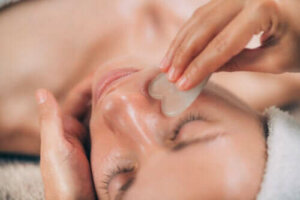 Gua Sha: Özellikleri ve Faydaları