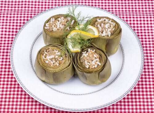 pirinçli enginar dolması