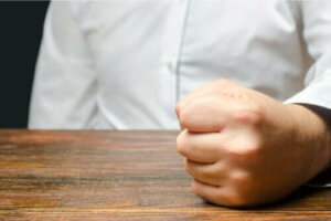 Öfke Patlamaları: Nedenleri ve Yönetimi