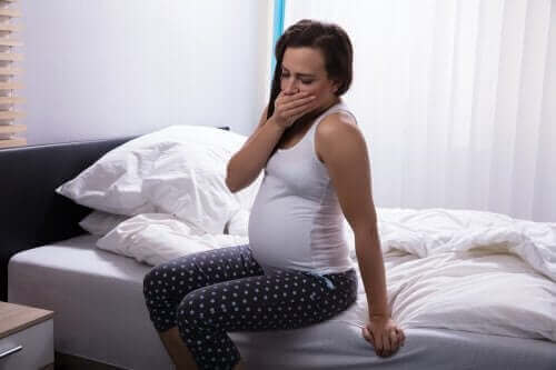 sabah midesi bulanan hamile kadın