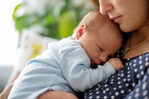 Yeni Doğan Bebeğinizle Bağ Kurmakta Zorlanıyor musunuz?