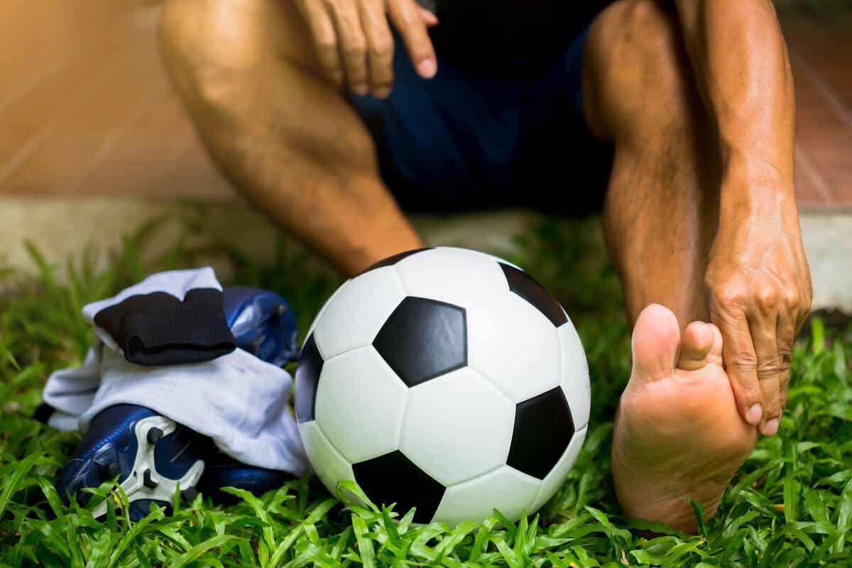 futbolcu ve topu