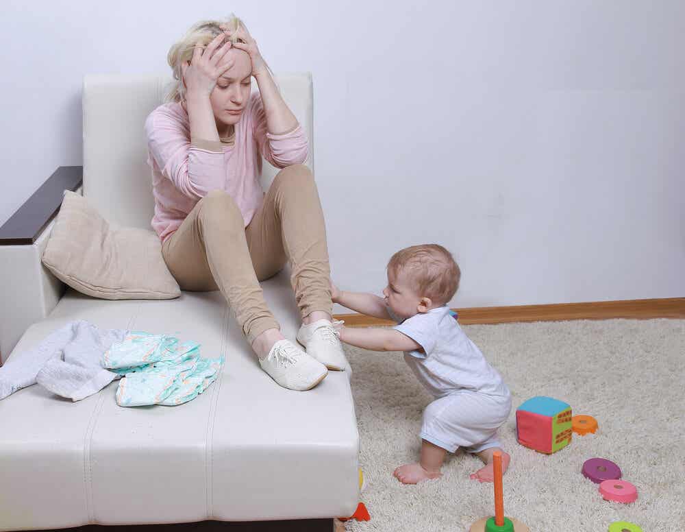 yaramaz bebek ve çaresiz anne
