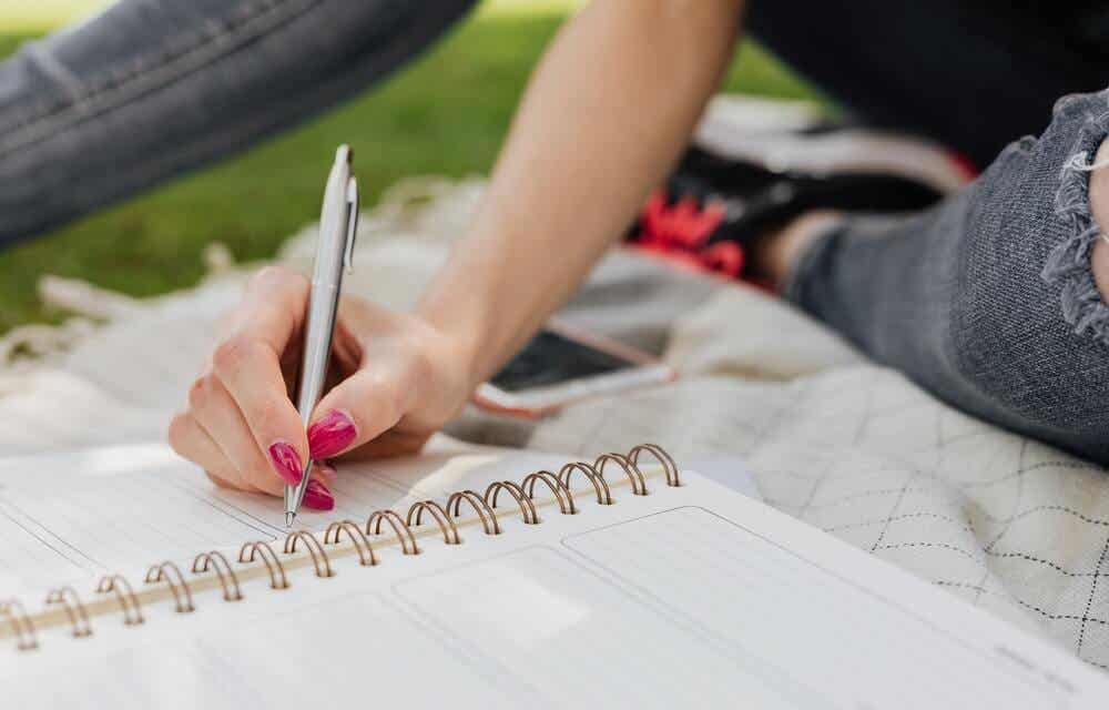 deftere yazı yazmak