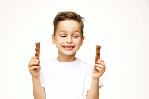 Çocukların Çikolata Yemesi Güvenli mi?