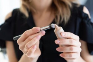 CC Krem Nedir ve BB Kremden Farkı Nedir?