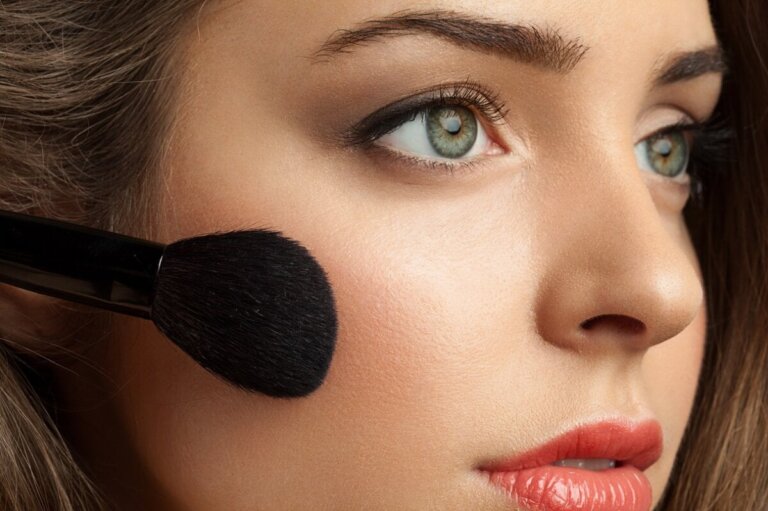 Sunkissed Makeup: Trend Olan Makyaj Tekniği