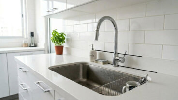 Lavabo kenarındaki siyah derzler nasıl temizlenir?