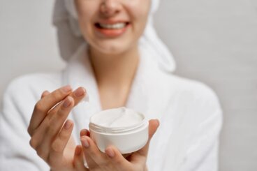 İyi bir nemlendirici kremde neler olmalı? Aramanız gereken 3 tür bileşen