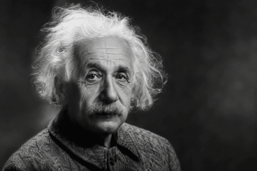 Albert Einstein: “Hayat bisiklete binmeye benzer; dengenizi korumak istiyorsanız, ilerlemeye devam etmelisiniz.”